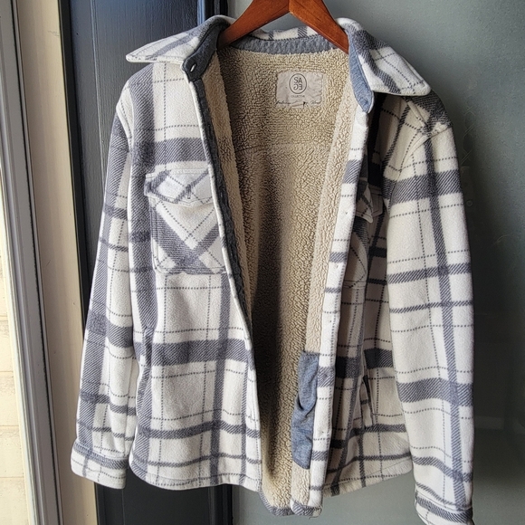Sage Women S/CH Plaid Super Plush Sherpa Lined Fleece Shirt Jacket White Gray - Picture 2 of 13
